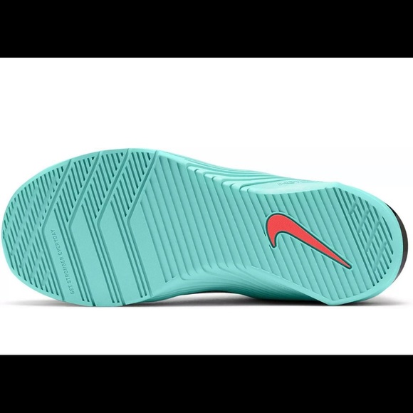 Nike Metcon 6 Women Shoes Football Grey Flash Crimson AT3160 020 MultiSizes - Picture 9 of 11